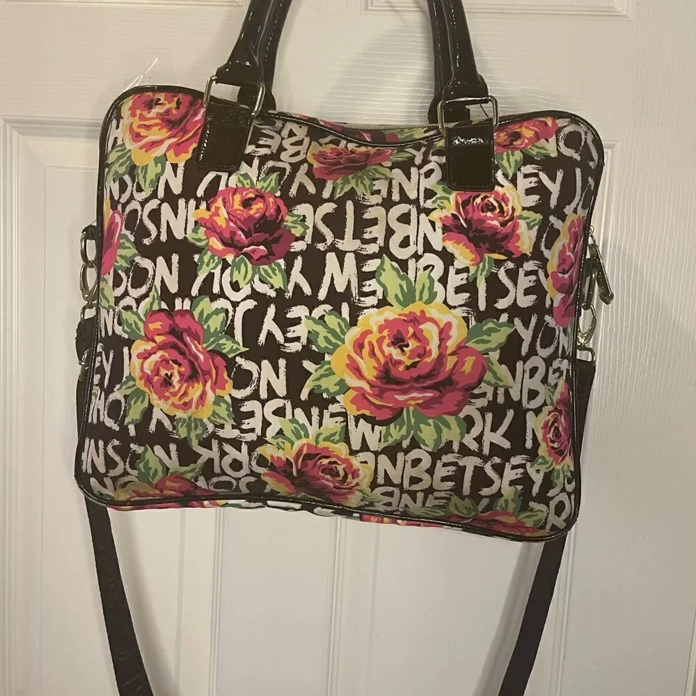 Betsey Johnson Nylon colorful large laptop shoulder bag black patent trim &strap - Picture 6 of 14